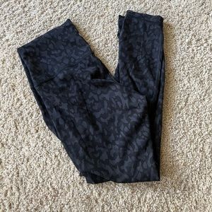 Lululemon Wunder train Leggings - black and grey leopard Camo print